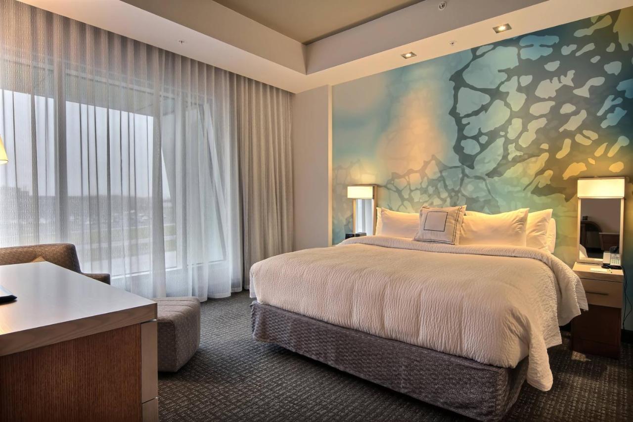 Courtyard By Marriott Квебек Экстерьер фото
