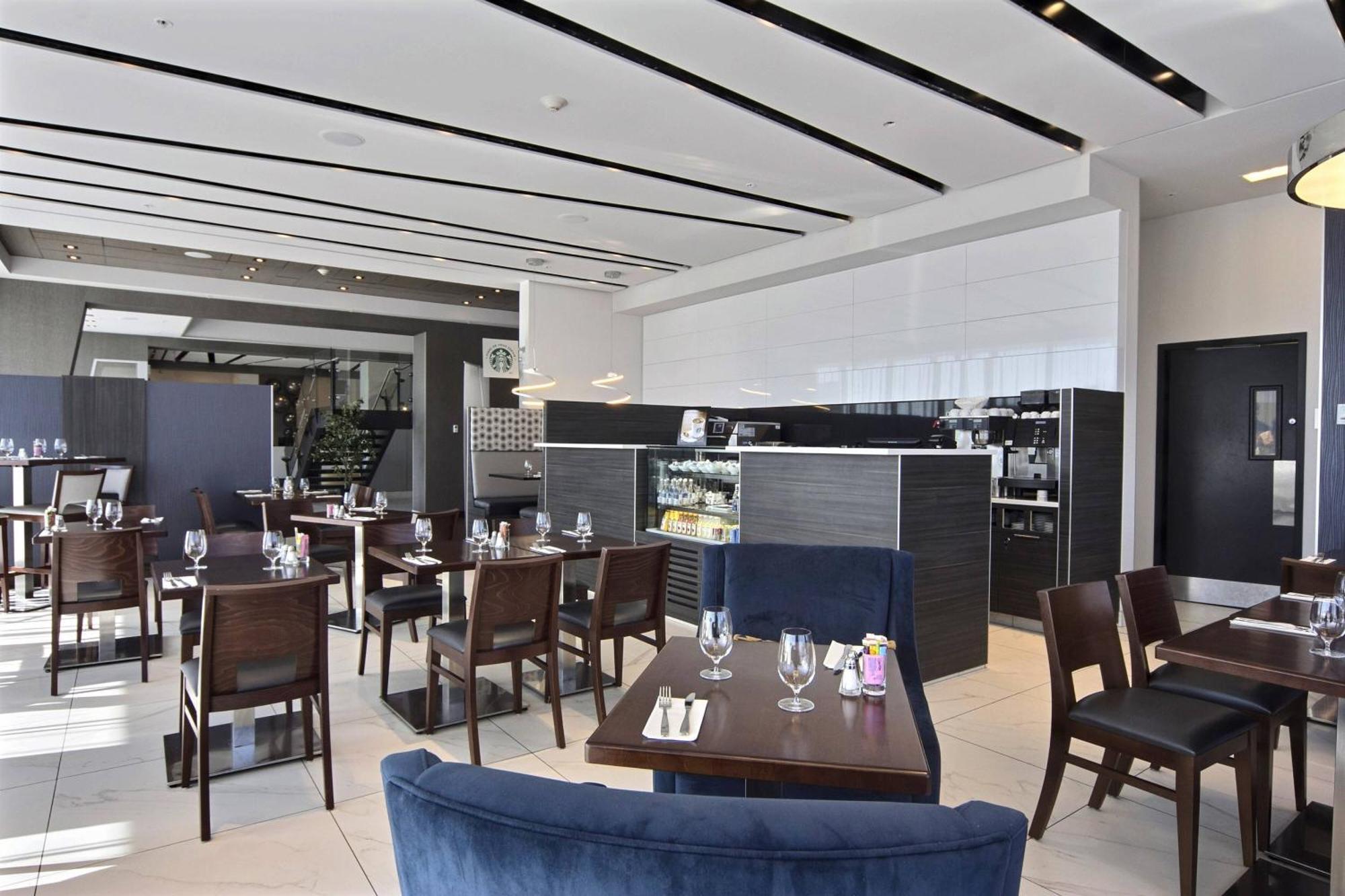 Courtyard By Marriott Квебек Экстерьер фото