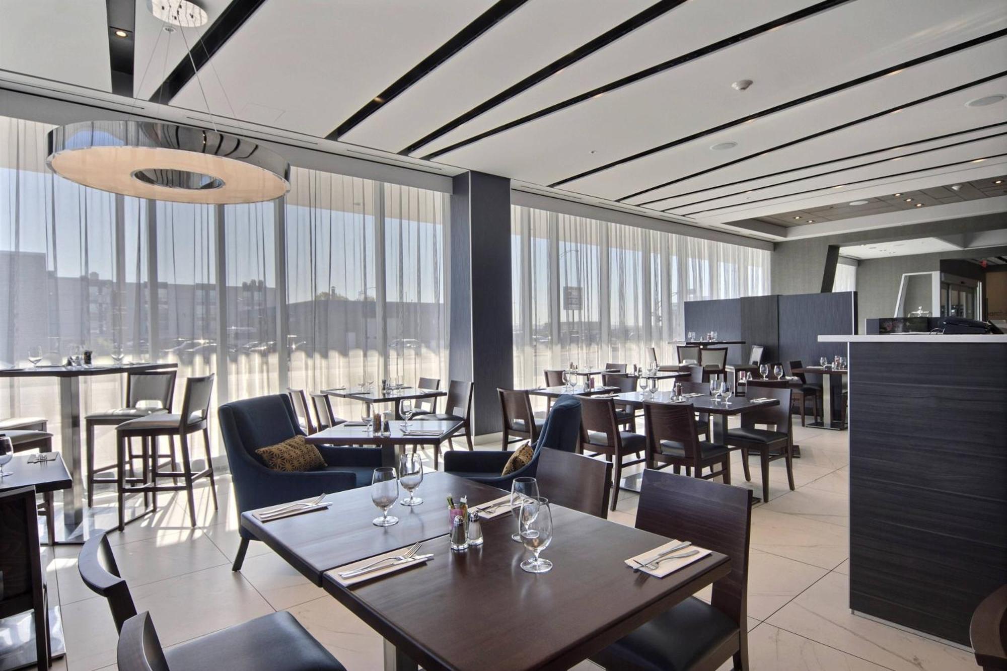 Courtyard By Marriott Квебек Экстерьер фото