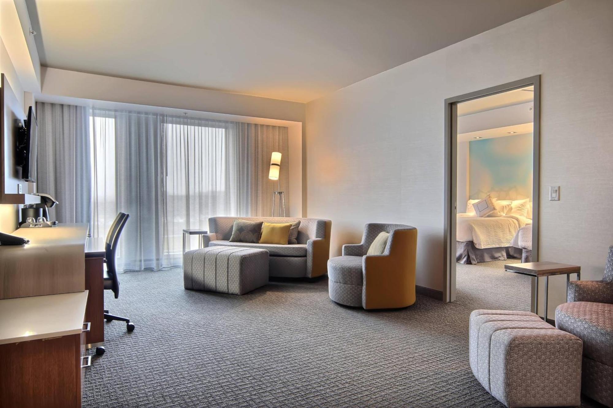 Courtyard By Marriott Квебек Экстерьер фото